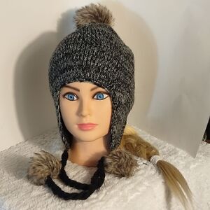 Women's Knit PomPom Beanie 